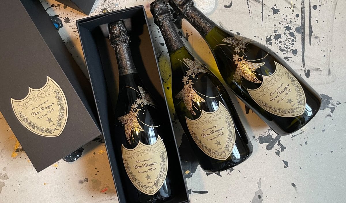 Kalligrafie auf Dom Pérignon Flaschen